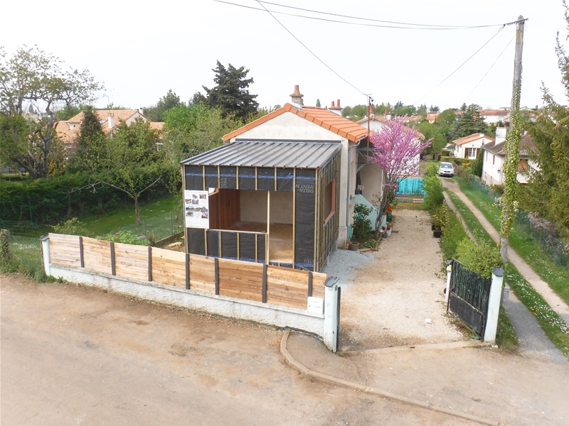 Extension ossature bois sur pilotis à Poitiers (86)